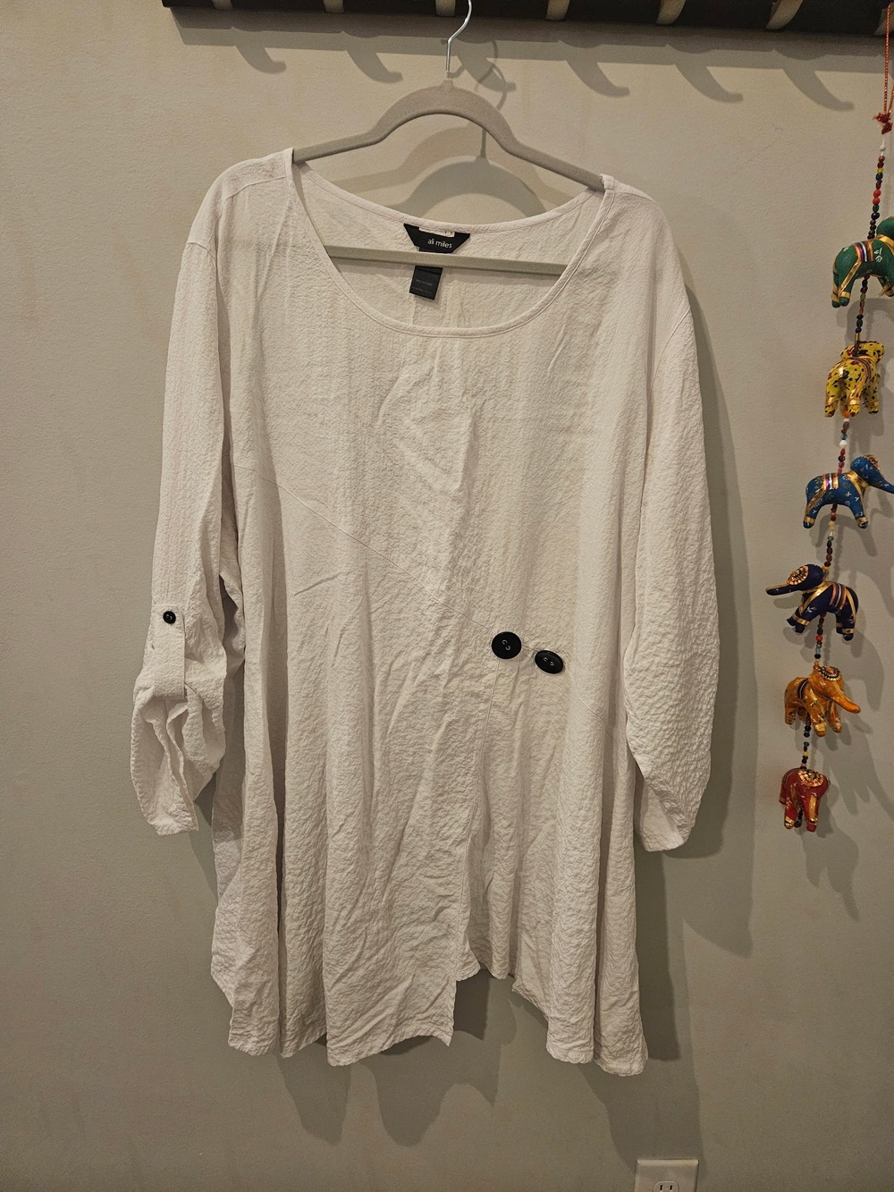 Ali Miles White Scoop-Neck Tunic with Black Button Accents